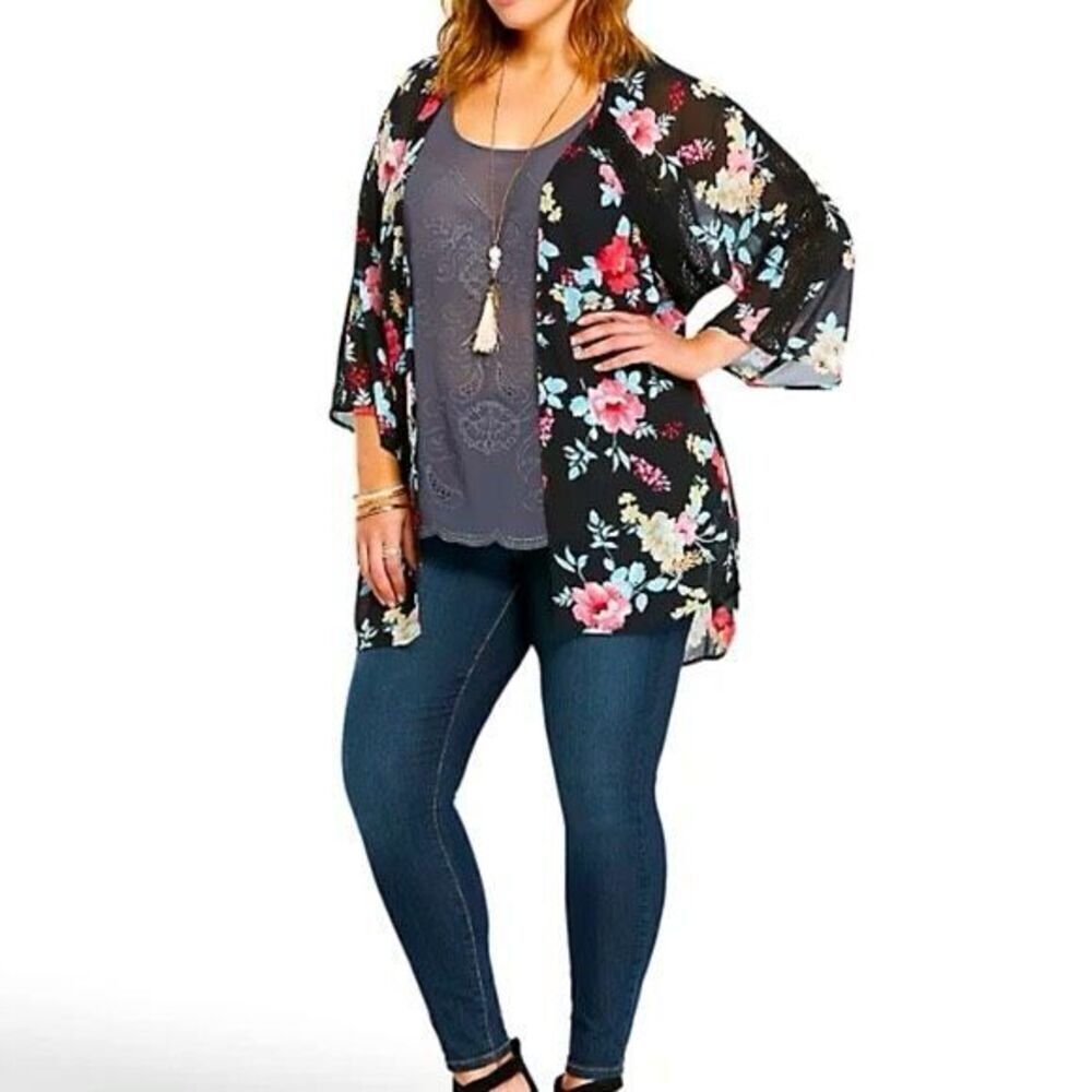 ✨Torrid Floral Chiffon Lace Trim Sz 00 Kimono✨ - Picture 2 of 9